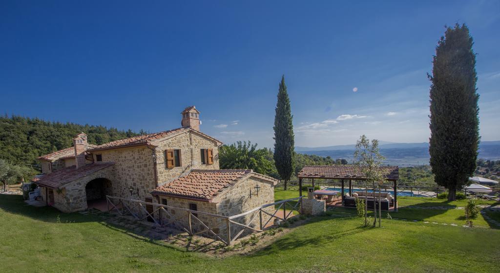 Tenuta Angelici Winery Agriturismo Henni With Pool Sauna And Jacuzzi Cortona Villa Exterior photo